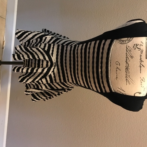 Free People sleeveless top, skater style - Picture 2 of 3